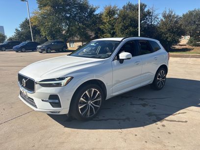 Certified 2022 Volvo XC60 B5 Momentum