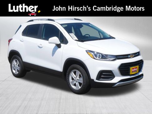 Used 2022 Chevrolet Trax LT w/ LT Convenience Package AWD/4WD image 1