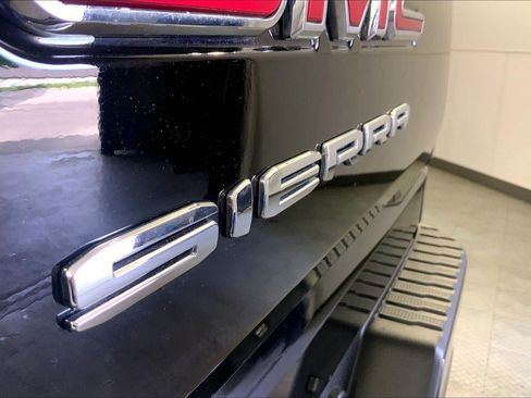 Used 2024 GMC Sierra 1500 Pro w/ Graphite Edition AWD/4WD image 8