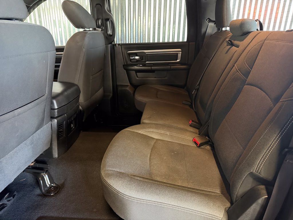 Used 2021 RAM 1500 Warlock AWD/4WD image 16