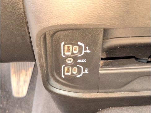 Used 2024 RAM 2500 Big Horn image 18