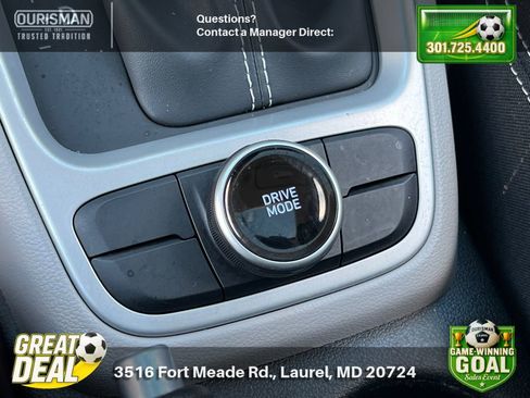 Used 2025 Hyundai Venue SEL FWD image 23