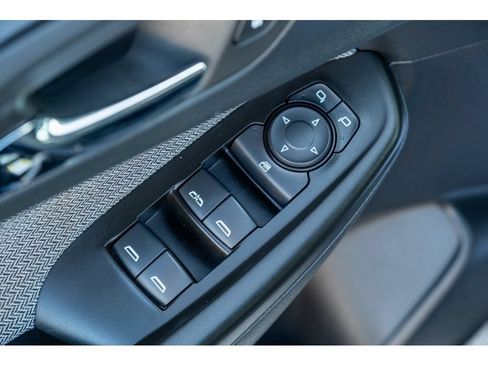 Used 2023 Chevrolet TrailBlazer LT FWD image 14