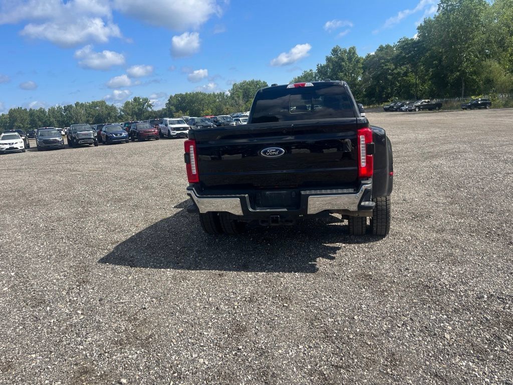 Used 2024 Ford F450 Lariat w/ Snow Plow Prep Package AWD/4WD image 7