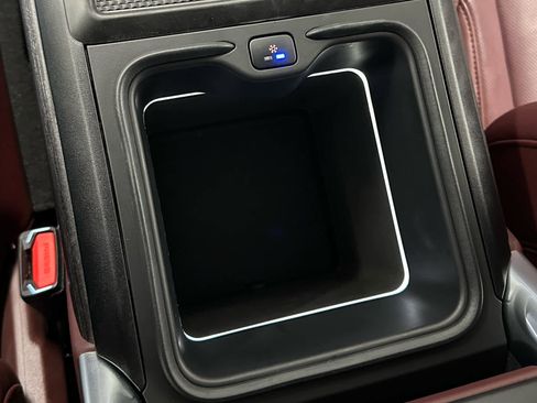 Used 2024 Land Rover Range Rover Long Wheelbase Autobiography image 29