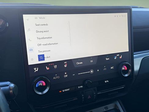 Used 2024 Lexus GX 550 image 38