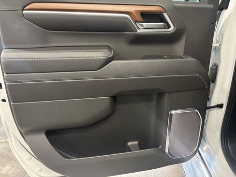 Used 2023 GMC Sierra 1500 Denali w/ Technology Package image 7