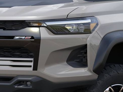New 2026 Chevrolet Colorado ZR2 w/ Technology Package AWD/4WD image 10