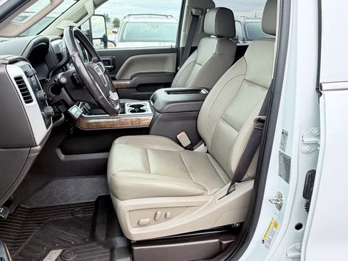 Used 2019 GMC Sierra 3500 SLT w/ Duramax Plus Package AWD/4WD image 23
