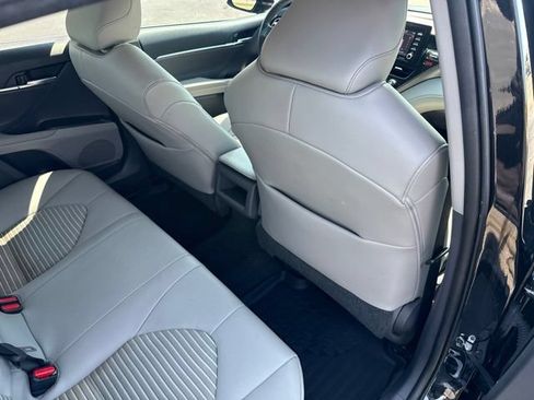 Certified 2021 Toyota Camry SE FWD image 22