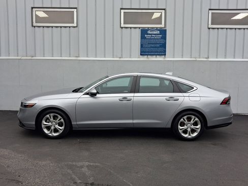 Used 2023 Honda Accord LX image 2