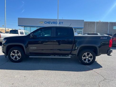 Used 2019 Chevrolet Colorado Z71 AWD/4WD image 6