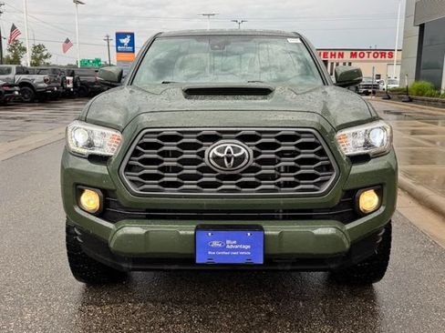 Used 2021 Toyota Tacoma TRD Sport AWD/4WD image 33