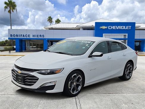 Used 2024 Chevrolet Malibu LT image 2