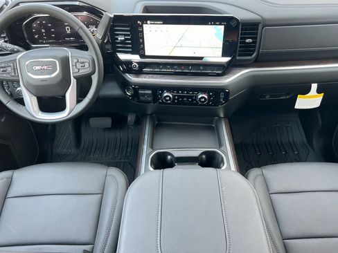 New 2026 GMC Sierra 2500 SLT image 10