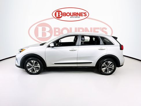 Used 2021 Kia Niro EX Premium FWD image 9