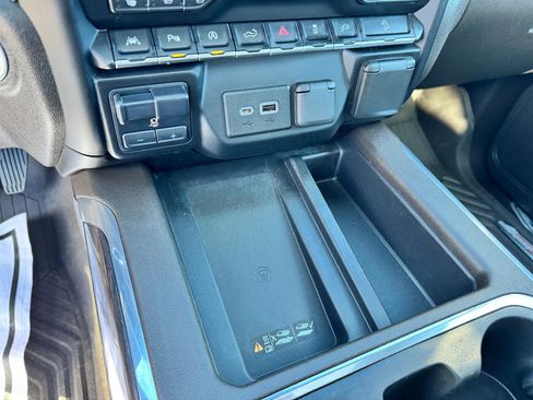 Used 2021 Chevrolet Silverado 1500 LTZ w/ LTZ Premium Package image 38