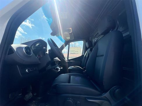 New 2025 Mercedes-Benz Sprinter 2500 image 19