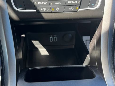 Used 2020 Ford Fusion SE FWD image 51