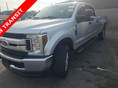 Used 2018 Ford F250 XLT image 1