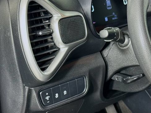 Used 2023 Kia Soul LX FWD image 19