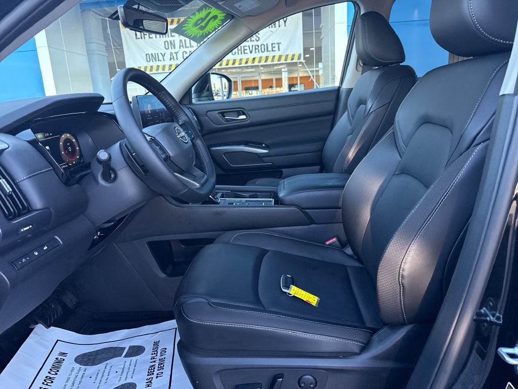 Used 2026 Nissan Pathfinder SL FWD image 18