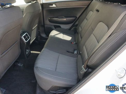 Used 2021 Kia Sportage LX image 21