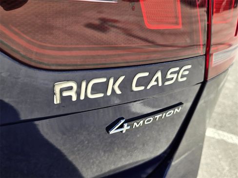 Used 2022 Volkswagen Tiguan SEL R-Line image 14