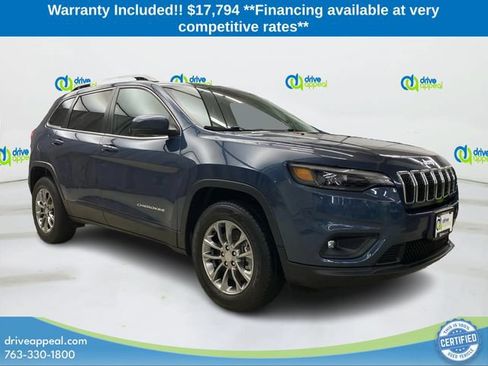 Used 2019 Jeep Cherokee Latitude Plus w/ Cold Weather Group AWD/4WD image 1