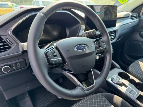 Used 2023 Ford Escape Active w/ Tech Pack #1 image 21
