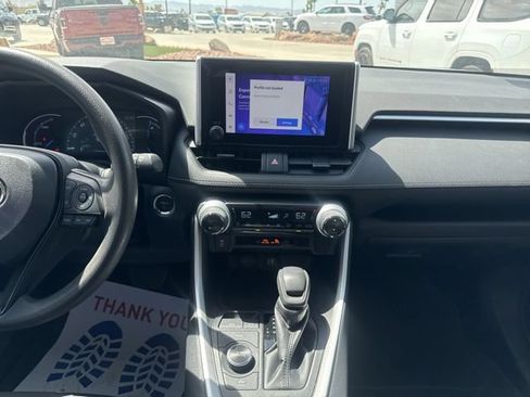 Used 2023 Toyota RAV4 AWD Hybrid image 13