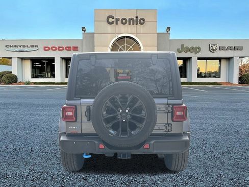 Used 2023 Jeep Wrangler Sahara w/ Cold Weather Group image 4