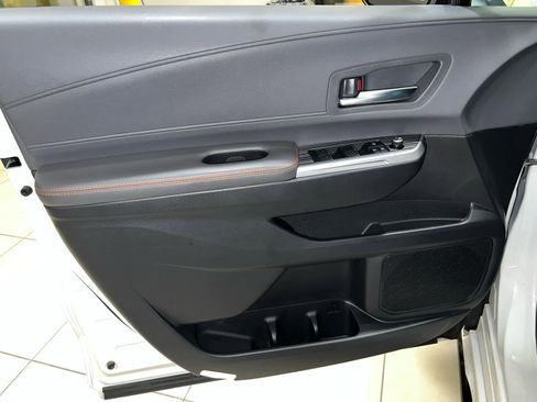 Used 2022 Toyota Sienna XSE w/ XSE Plus Package AWD/4WD image 13