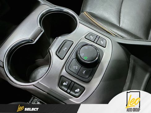 Used 2024 GMC Terrain AT4 w/ Tech Package AWD/4WD image 22