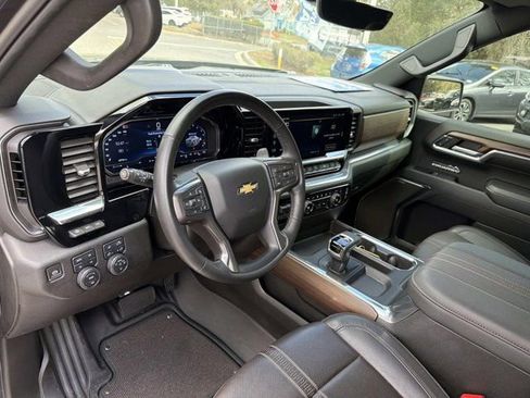 Used 2024 Chevrolet Silverado 1500 High Country w/ Technology Package image 13