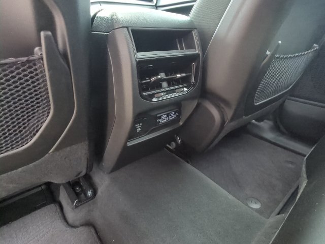 Used 2025 Jeep Grand Cherokee Altitude AWD/4WD image 25