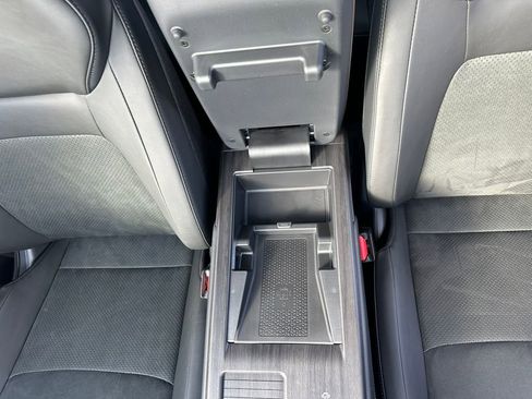 Used 2025 Nissan Ariya AWD image 20