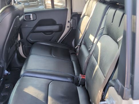 Used 2022 Jeep Wrangler Unlimited Rubicon 4xe w/ Cold Weather Group image 10