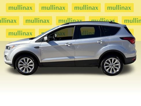 Used 2019 Ford Escape SEL image 12