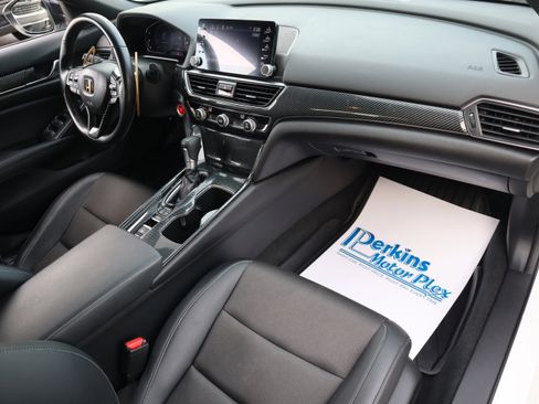 Used 2022 Honda Accord Sport image 28