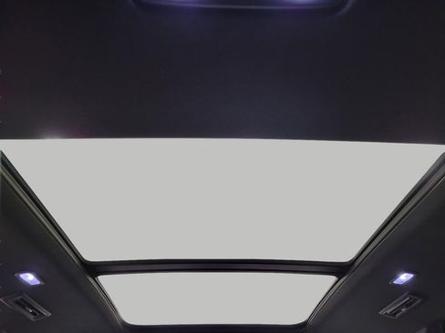 Used 2024 Chevrolet Traverse RS w/ LPO, Floor Liner Package image 26