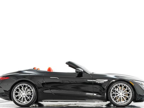 Used 2024 Mercedes-Benz SL 63 AMG 4MATIC image 2
