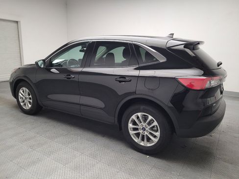 Used 2022 Ford Escape SE FWD image 3