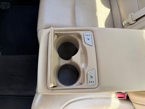 Used 2012 Hyundai Genesis 3.8 w/ Premium Pkg RWD image 32