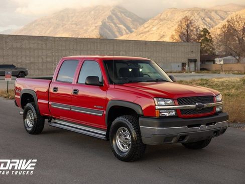 Used 2004 Chevrolet Silverado 2500 4x4 Crew Cab image 2