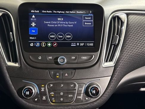 Used 2021 Chevrolet Malibu LT image 23