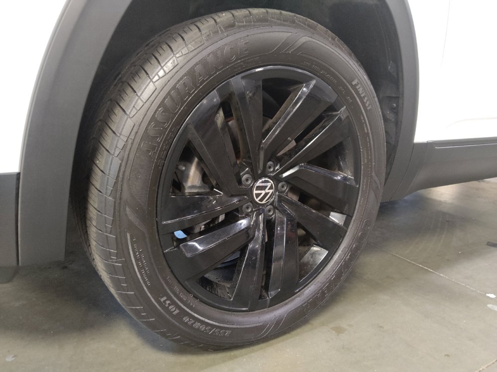 Used 2021 Volkswagen Atlas Cross Sport SE AWD/4WD image 31