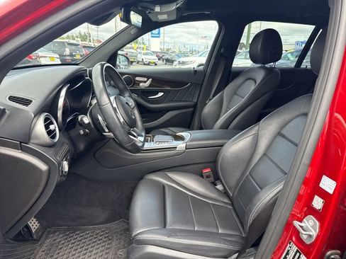 Used 2020 Mercedes-Benz GLC 300 4MATIC w/ AMG Line image 15
