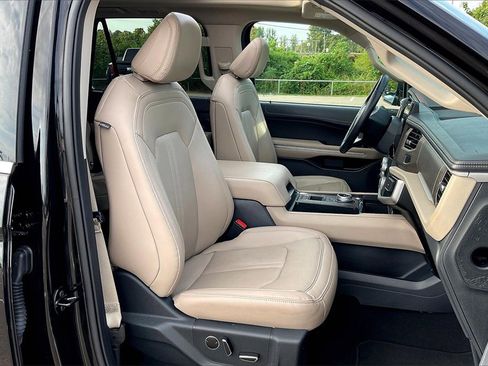 Used 2024 Ford Expedition Max Limited image 7