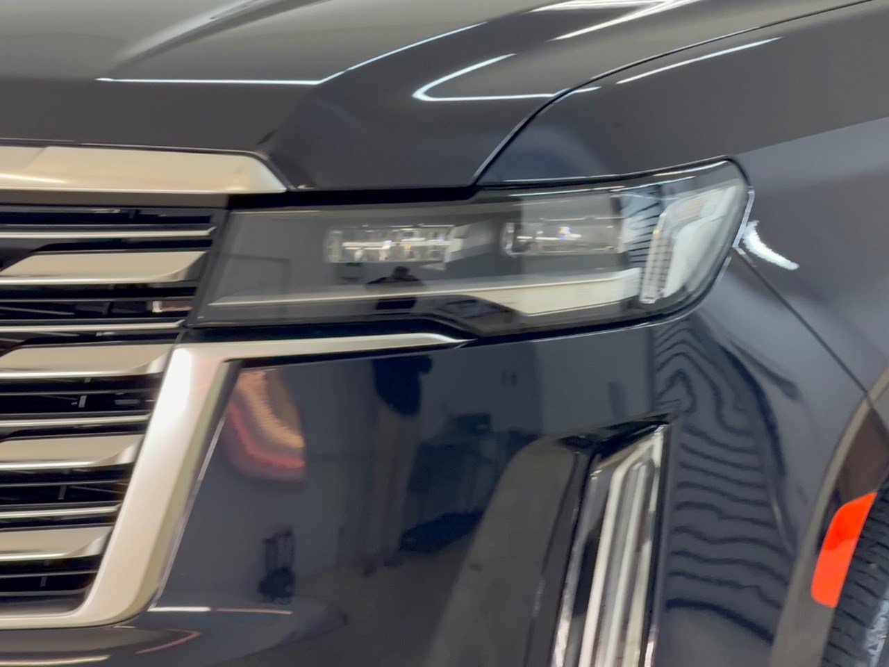 Used 2021 Cadillac Escalade ESV Premium Luxury Platinum AWD/4WD image 12